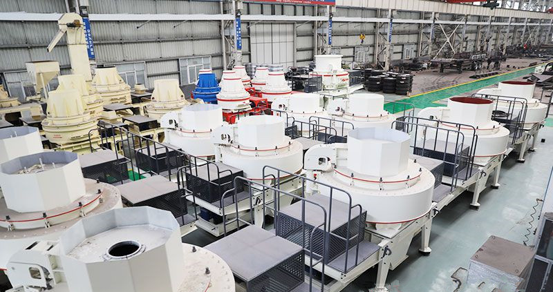 整齊擺放的VSI沖擊式制砂機(jī)