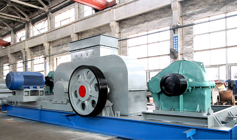 對(duì)輥制砂機(jī)